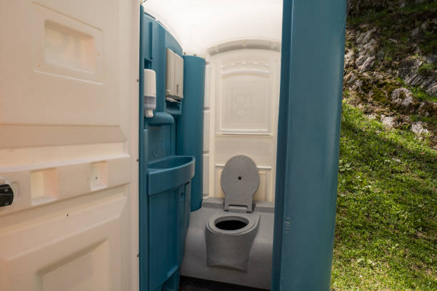 Best Portable restroom trailer rental  in Arden On The Severn, MD